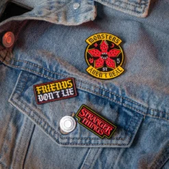 Stranger Things - Friends Pins 3er Set