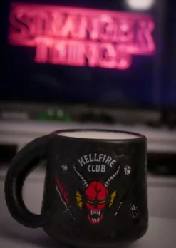 Stranger Things - Hellfire Club Tasse