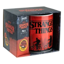 Stranger Things Tasse mit Aufkleber XL