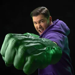 The Incredible Hulk Marvel Legends Premium Roleplay-Fäuste