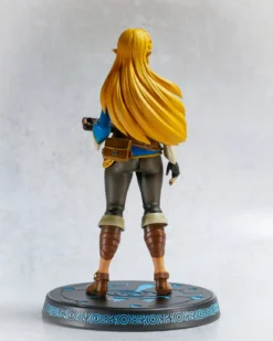 The Legend of Zelda - Breath of the Wild Statue mit Diorama