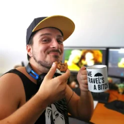 Time Travel's a Bitch Tasse für The Umbrella Academy Fans