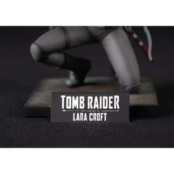 Tomb Raider PVC Statue The Legend of Lara Croft 19 cm
