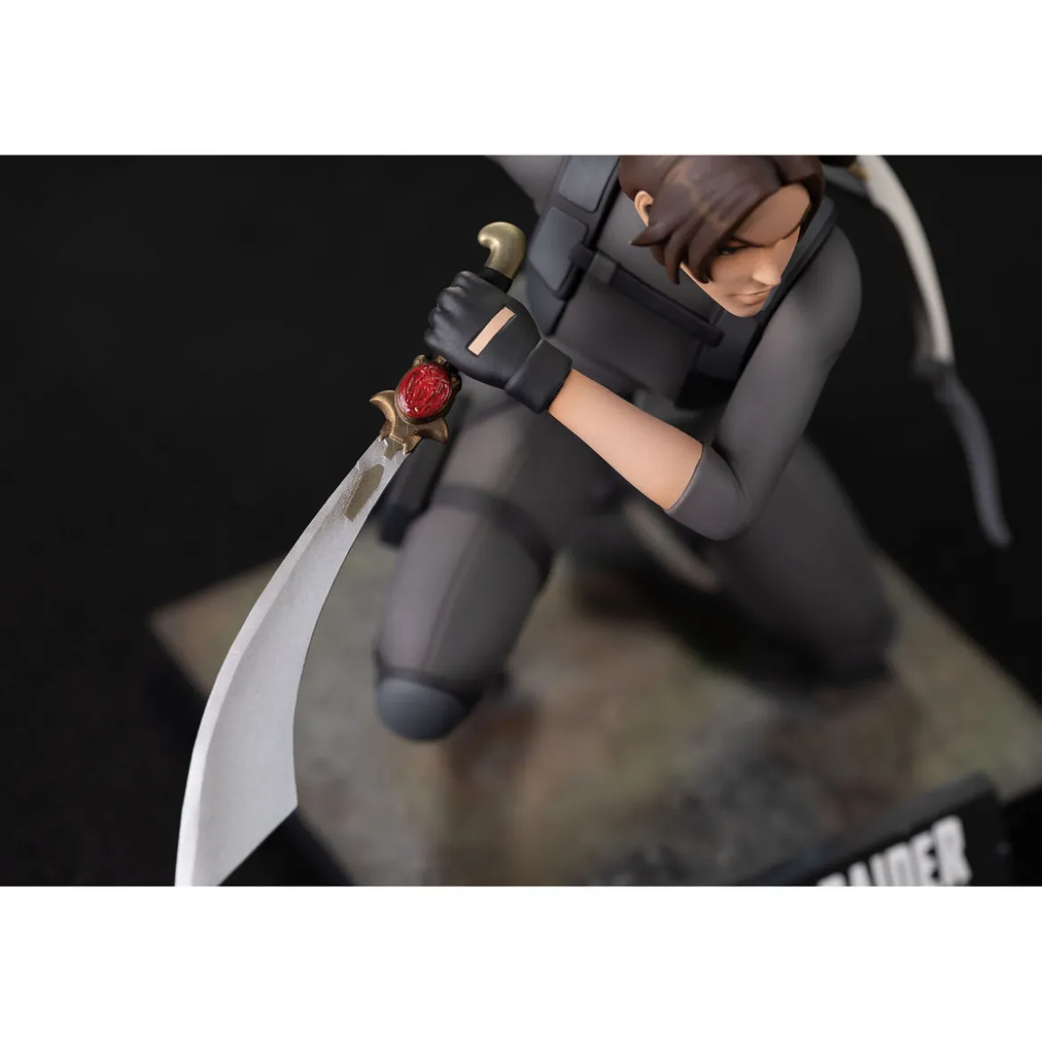 Tomb Raider PVC Statue The Legend of Lara Croft 19 cm