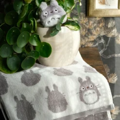 Totoro - Silhouette Totoro Mini Handtuch