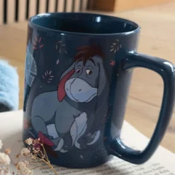 Winnie Puuh - I-Aah Tasse mit Plüschüberzug