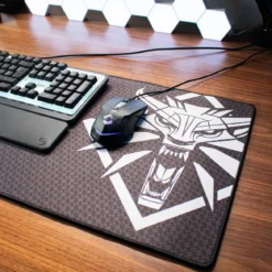 Witcher - Wolf Medaillon XL Mousepad