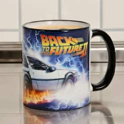Zurück in die Zukunft - DeLorean auf Zeitreise Tasse